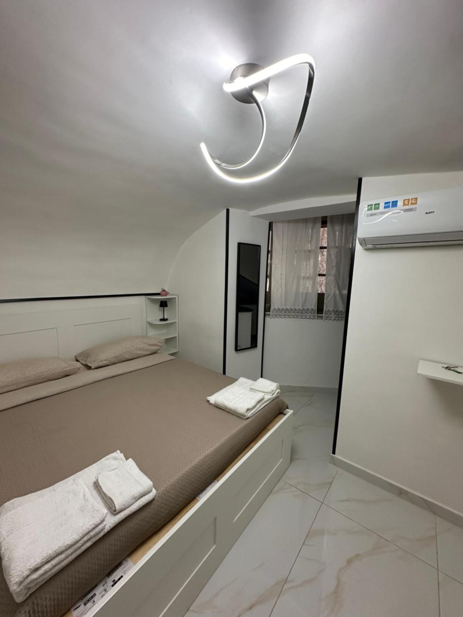 Rose'S House Hotell Napoli Eksteriør bilde