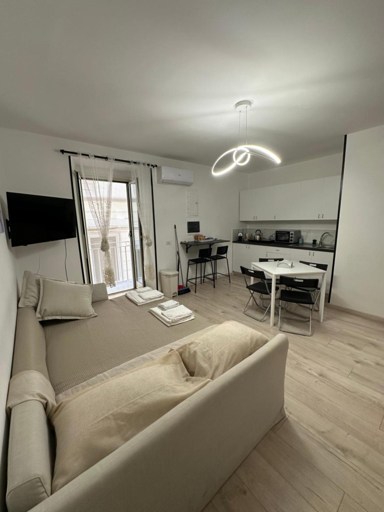 Rose'S House Hotell Napoli Eksteriør bilde