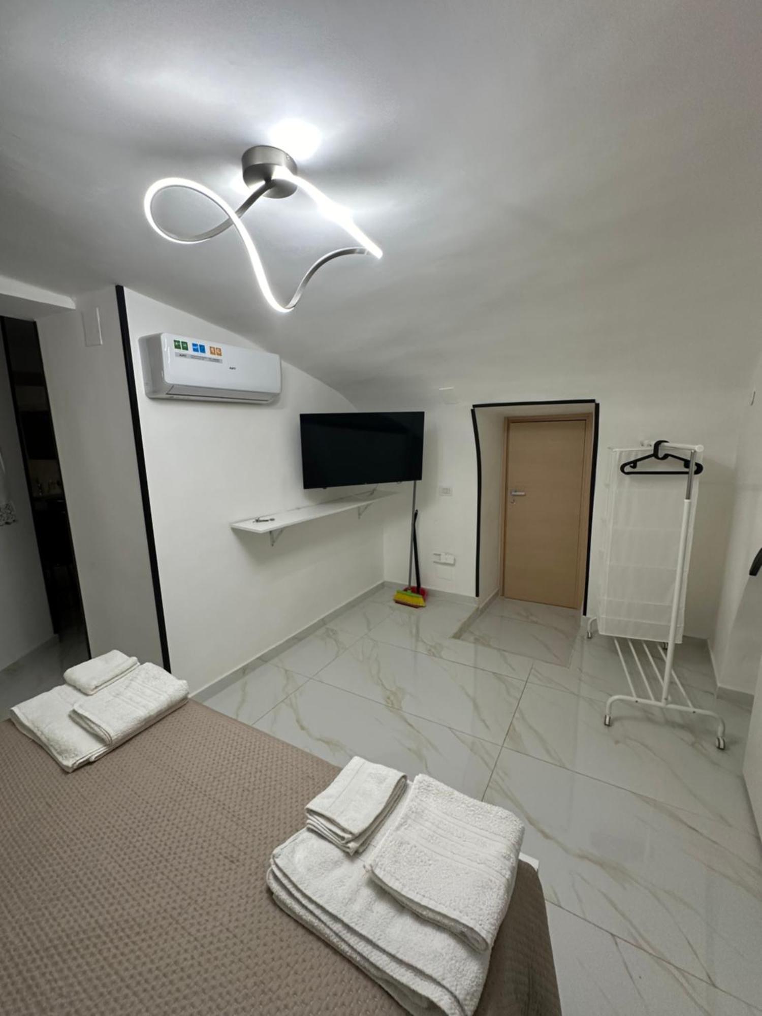Rose'S House Hotell Napoli Eksteriør bilde