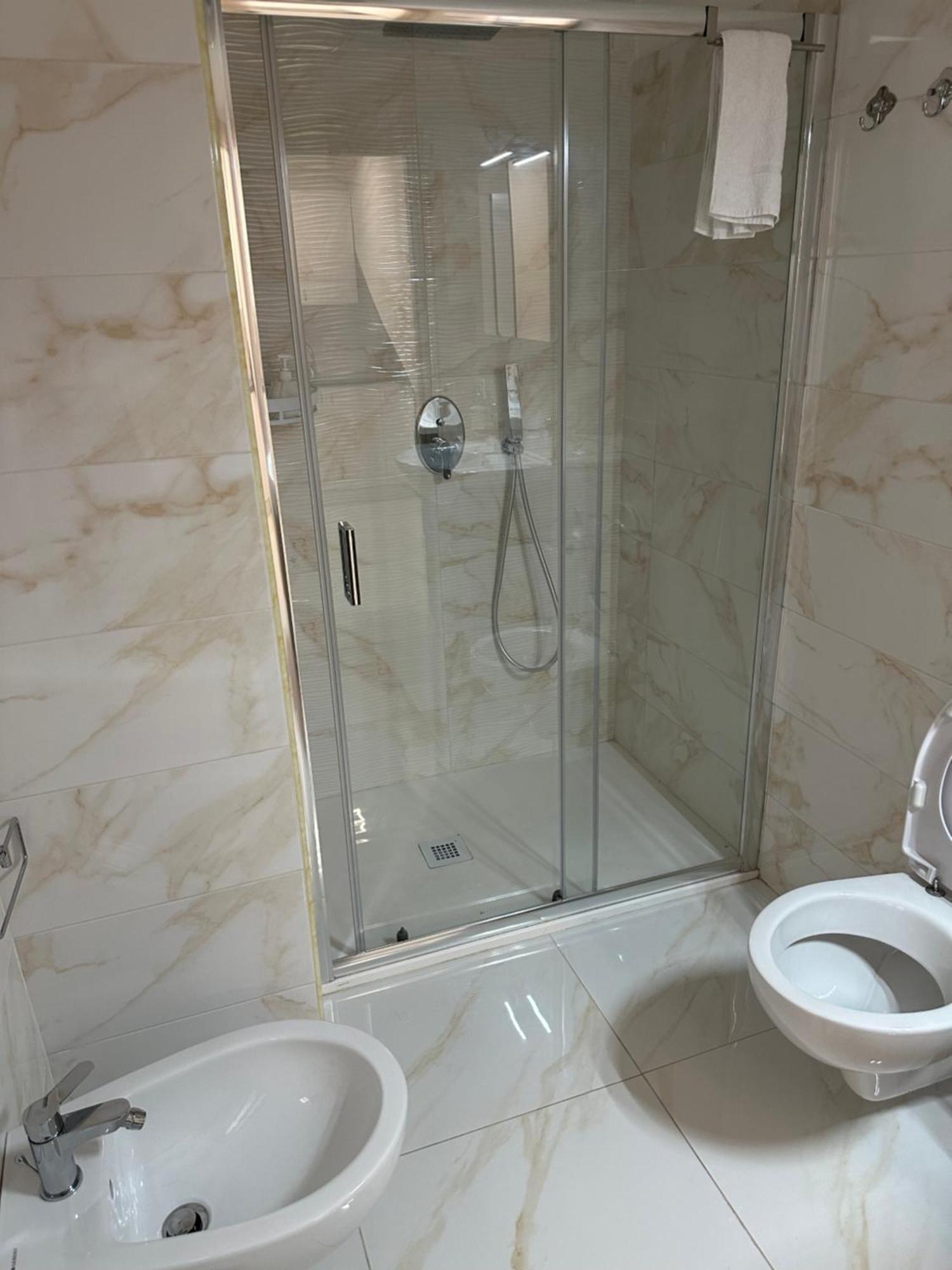 Rose'S House Hotell Napoli Eksteriør bilde